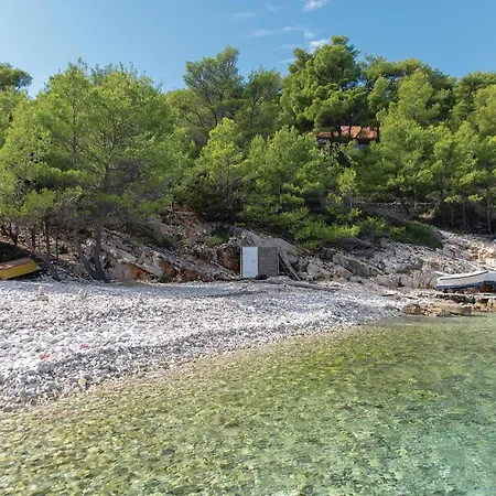 Stunning In Tankaraca With Kitchen * Vela Luka