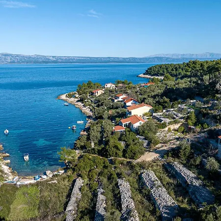 Holiday home Stunning In Tankaraca With Kitchen Vela Luka